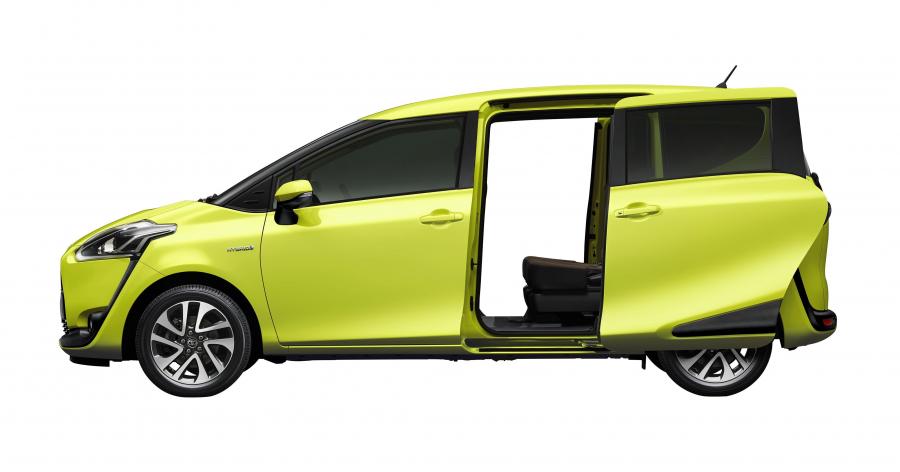  Toyota Sienta 2016 года  (фото 4 из 9)